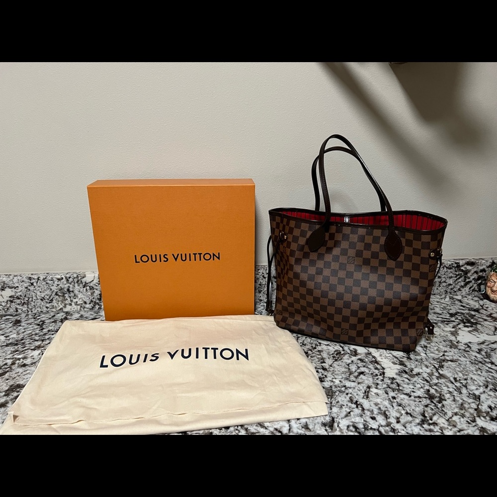 Louis Vuitton Medium Tote